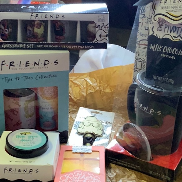 Friends bundle to go with the first set